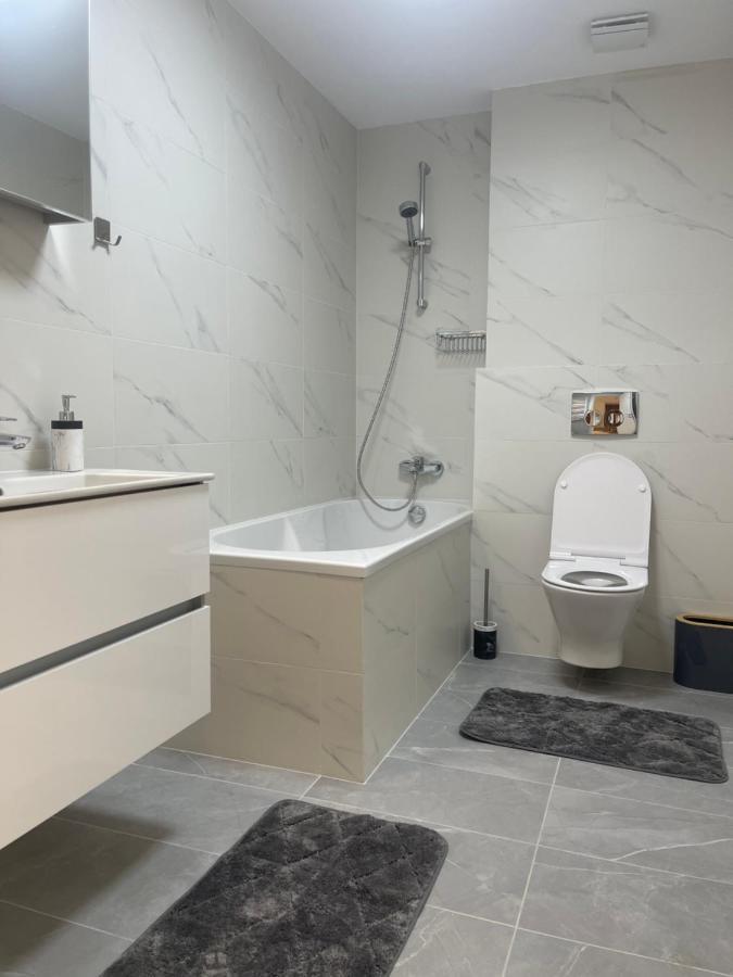 C-Entral Apartments Bucharest With Private Parking Εξωτερικό φωτογραφία