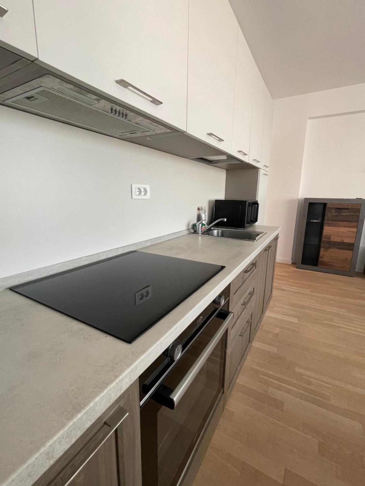C-Entral Apartments Bucharest With Private Parking Εξωτερικό φωτογραφία